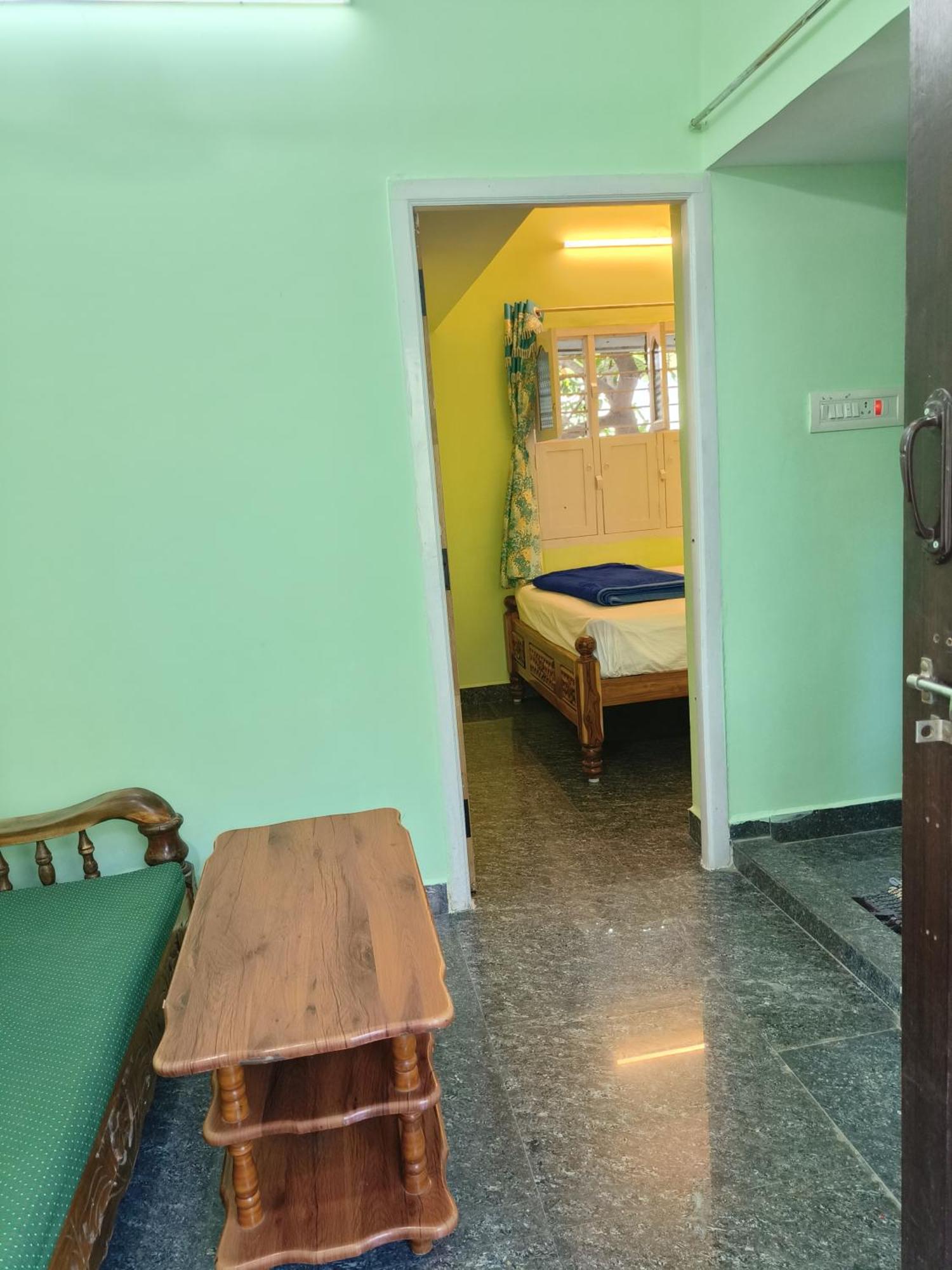 Liya Guest House Tiruvannāmalai Dış mekan fotoğraf