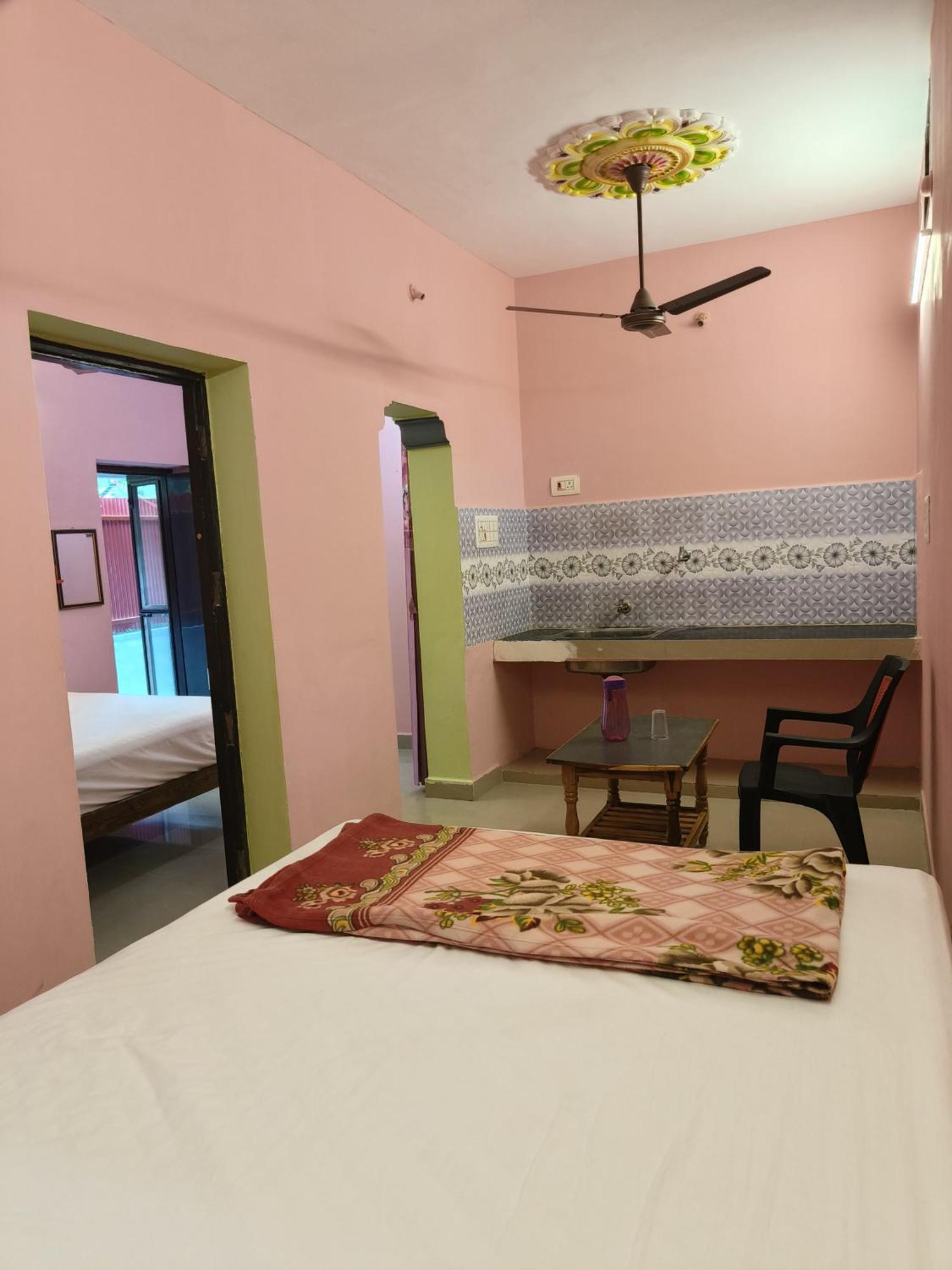Liya Guest House Tiruvannāmalai Dış mekan fotoğraf