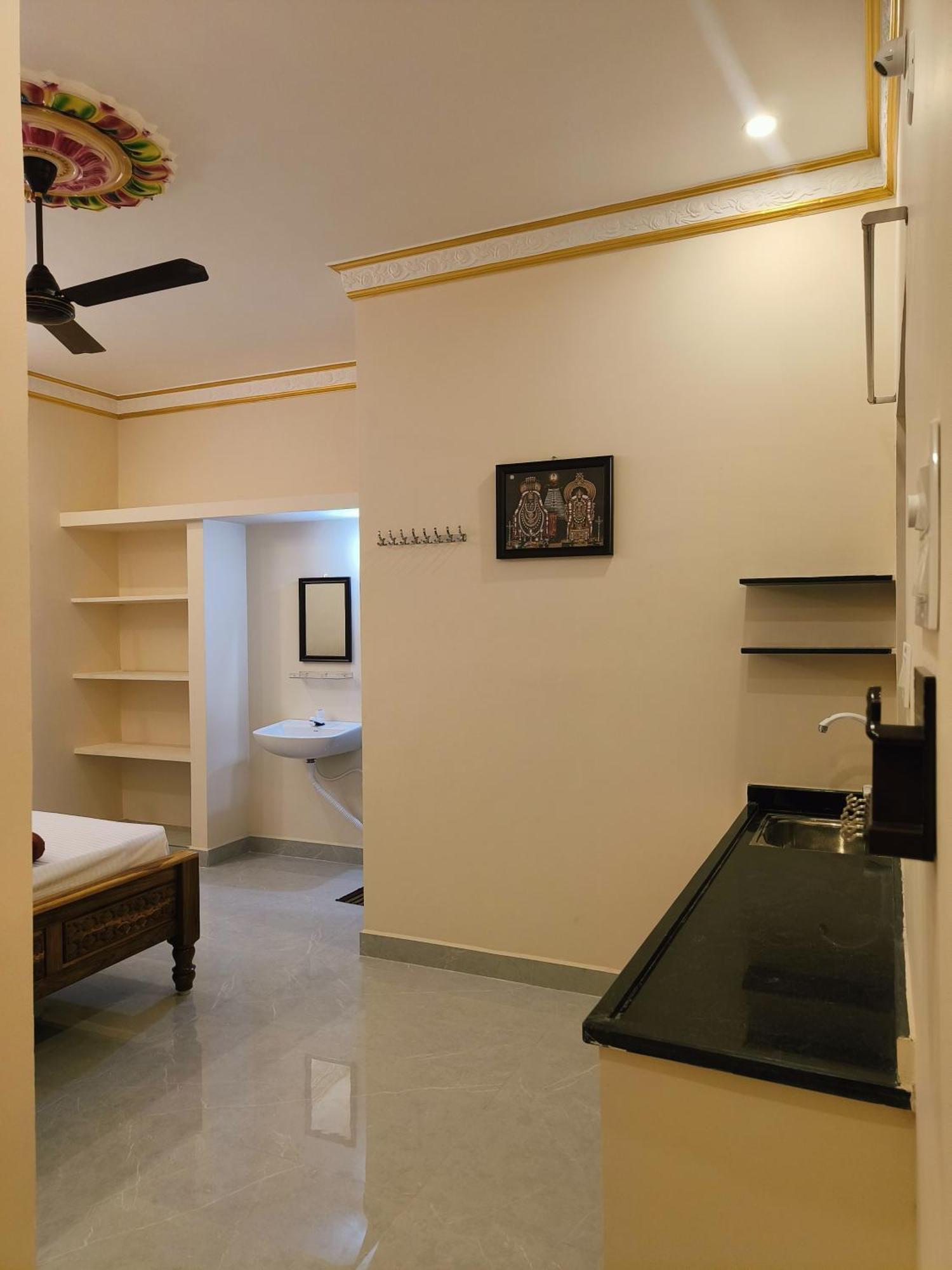 Liya Guest House Tiruvannāmalai Dış mekan fotoğraf