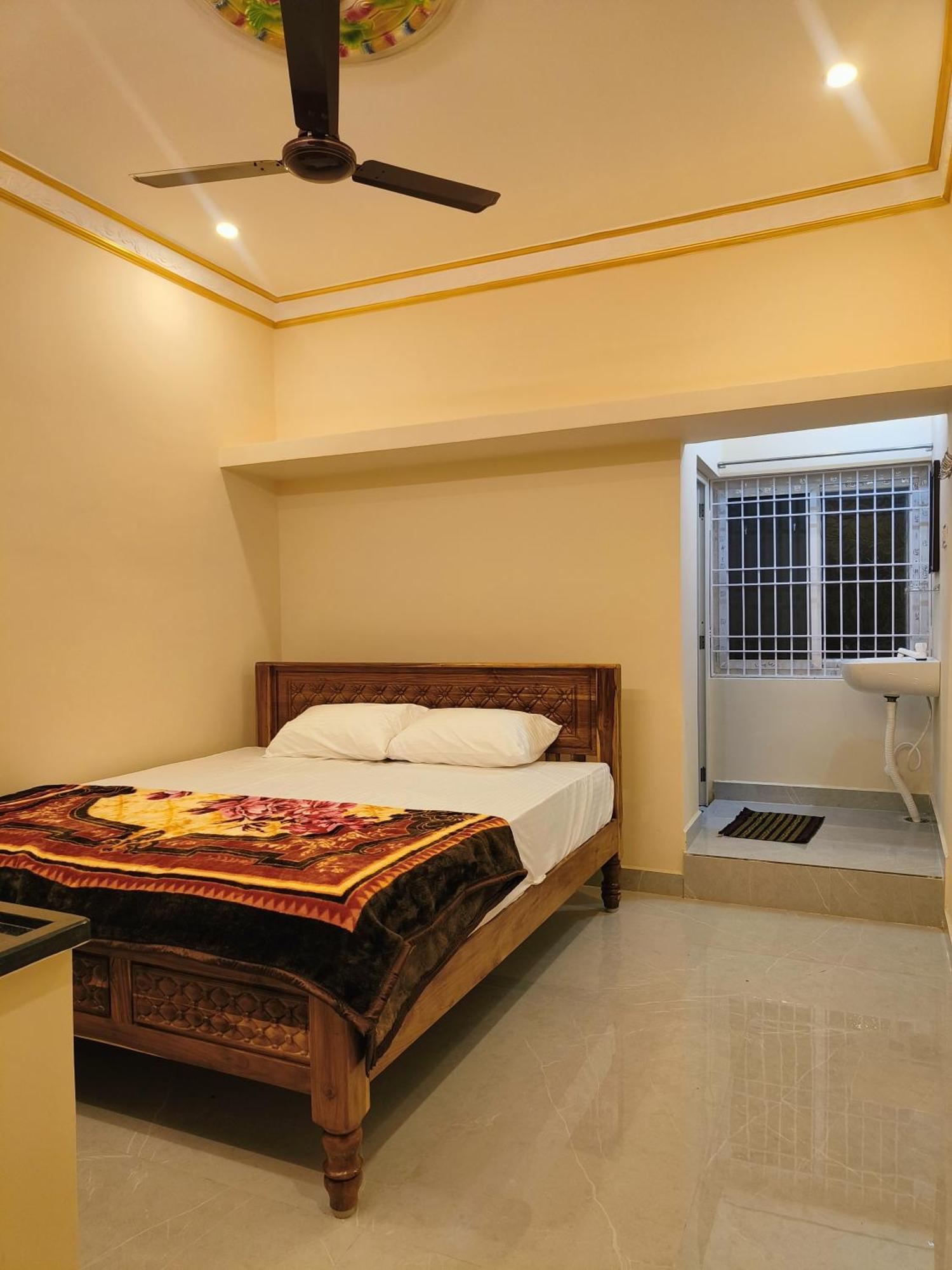 Liya Guest House Tiruvannāmalai Dış mekan fotoğraf